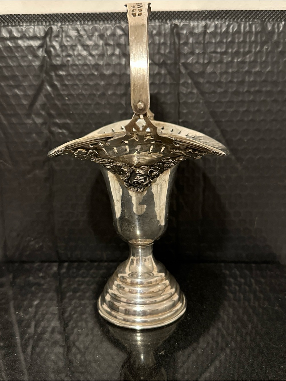 Brides basket silver plate Trump style with handles